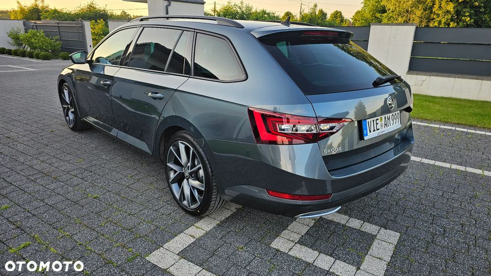 Skoda Superb 2.0 TDI DSG Sportline - 7