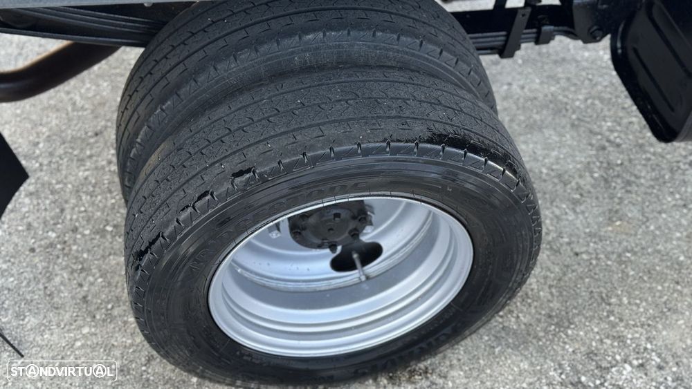 Toyota Dyna 3.0 D-4D Tri-Basculante - 35