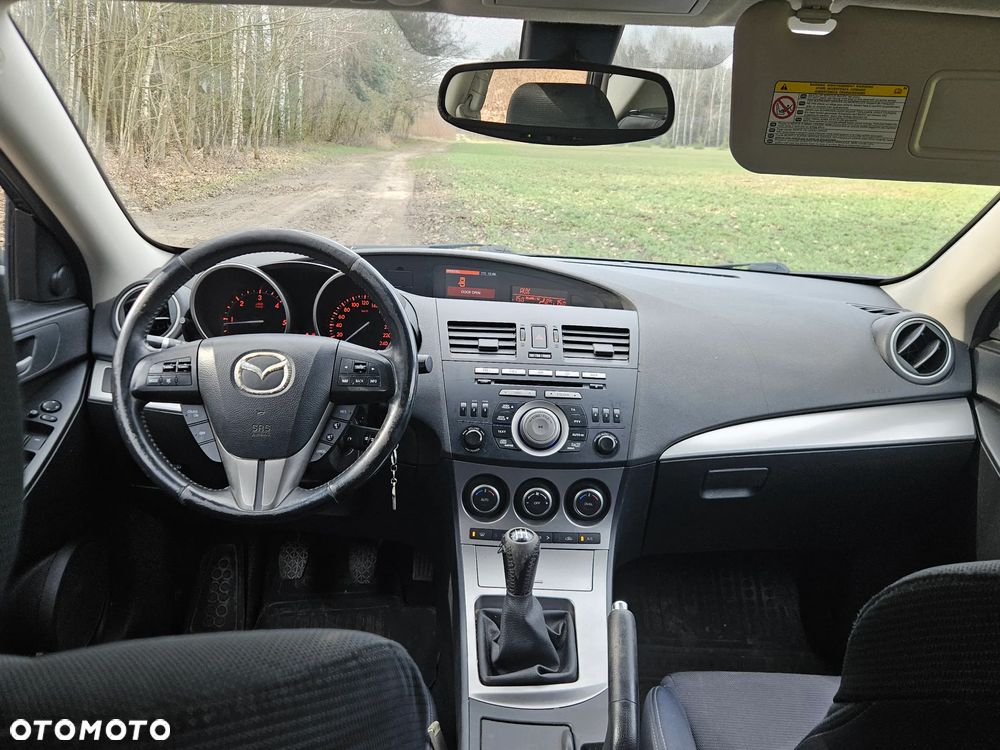 Mazda 3 1.6 CD Exclusive + - 5