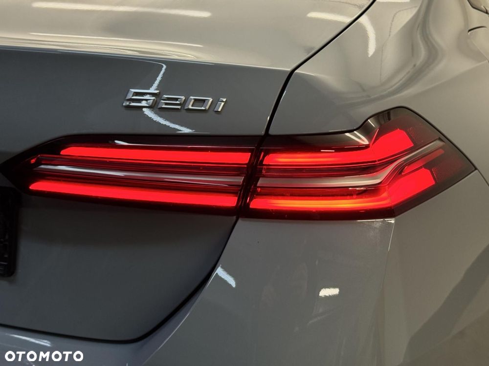 BMW Seria 5 - 11