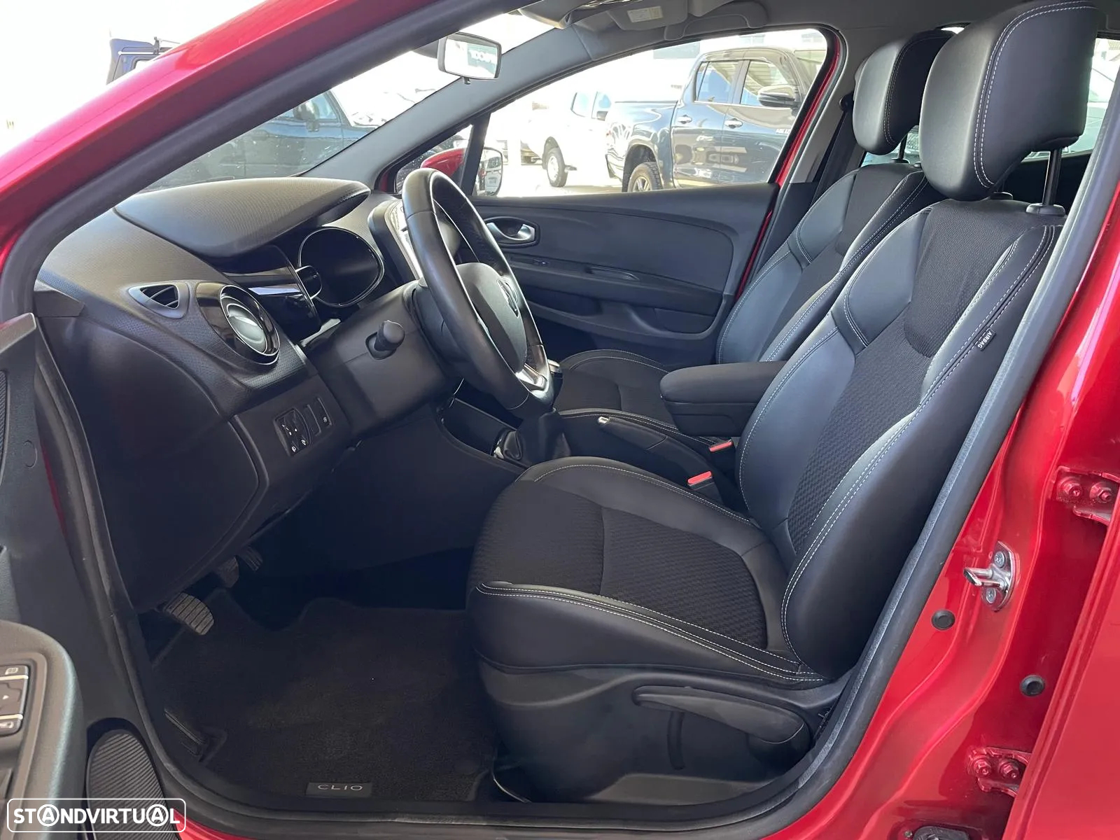 Renault Clio 0.9 TCe Limited - 9