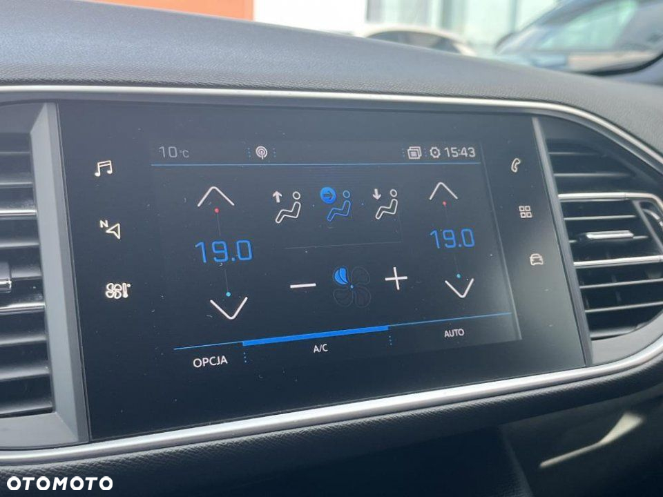 Peugeot 308 - 24