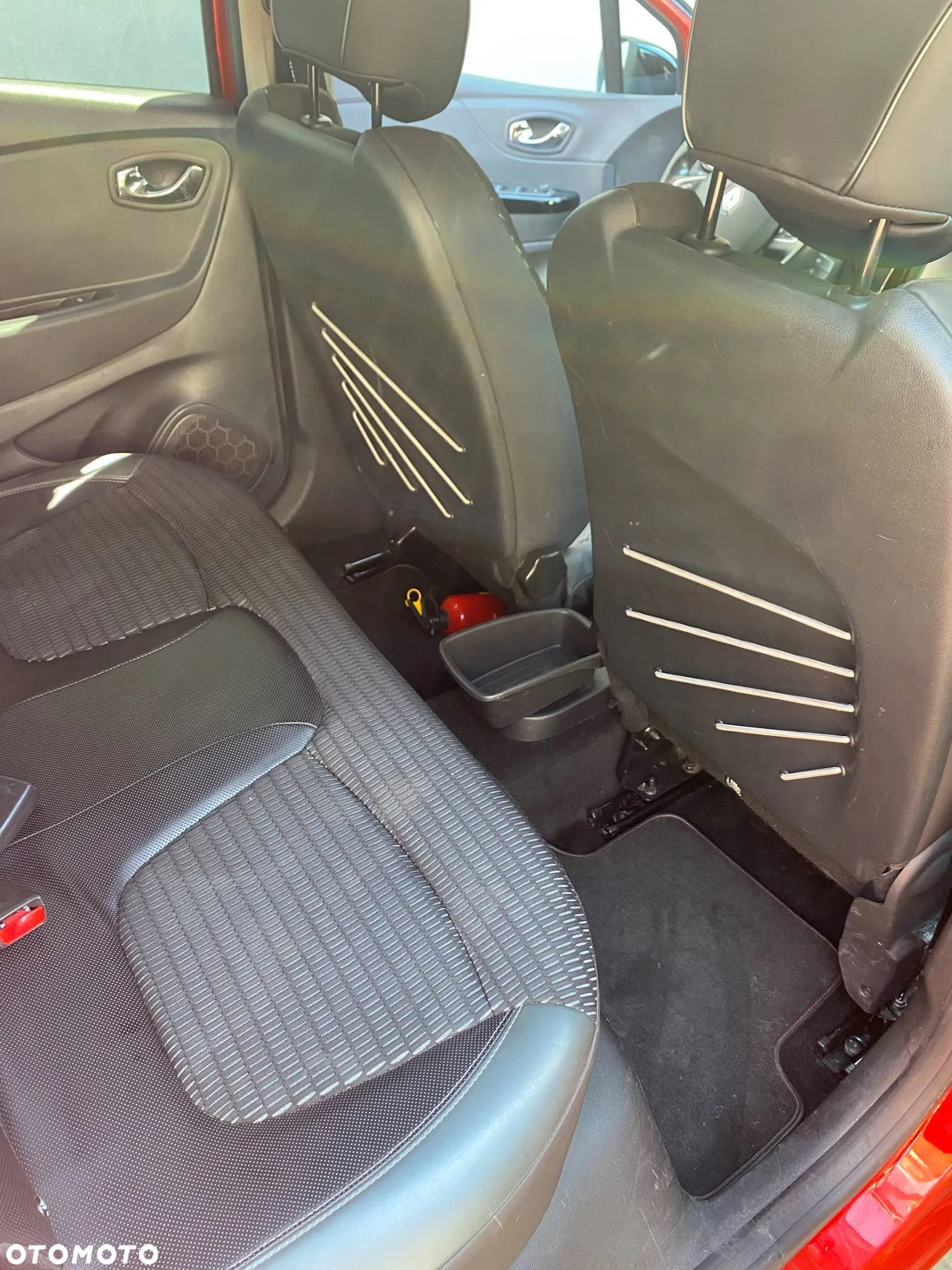 Renault Captur 0.9 Energy TCe Helly Hansen - 7