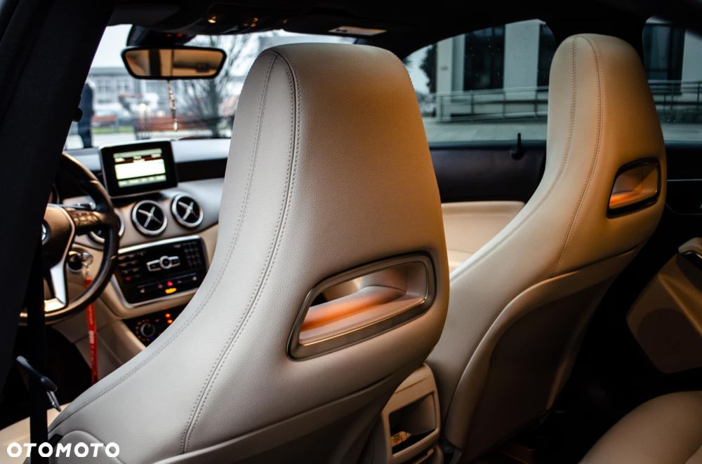 Mercedes-Benz CLA 250 7G-DCT Edition 1 - 9