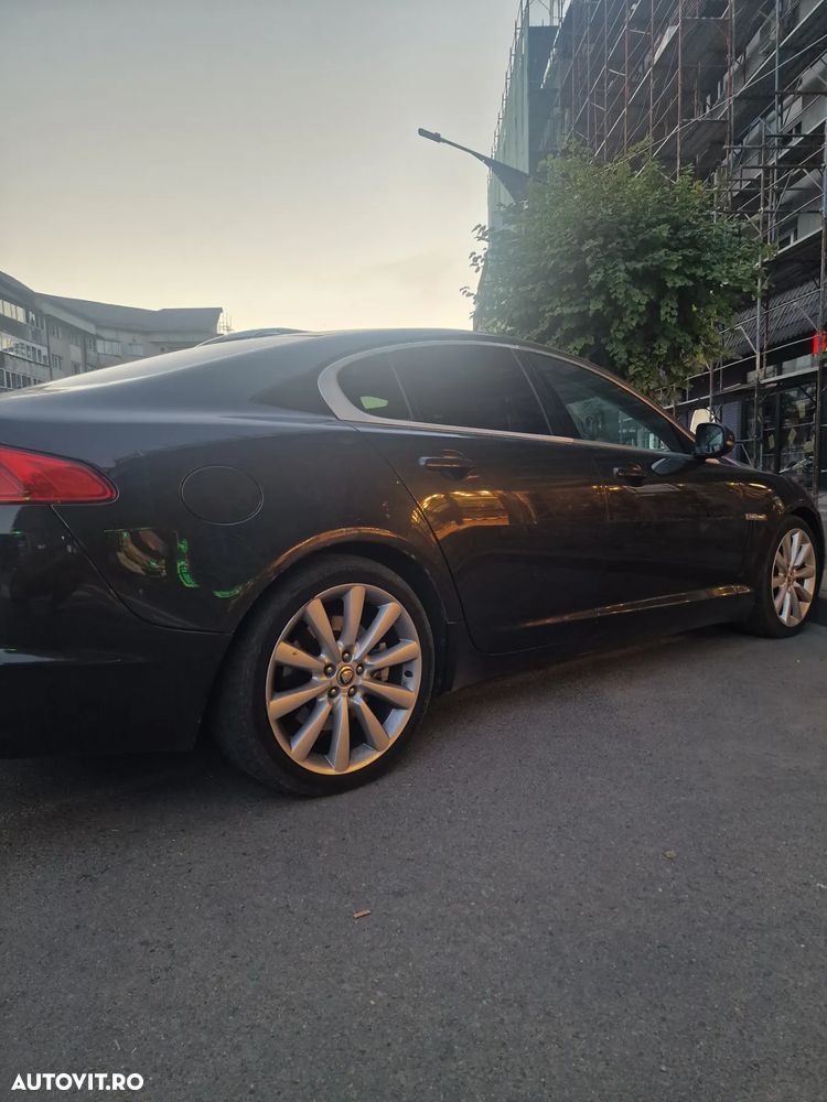 Jaguar XF 3.0 V6 Diesel Luxury - 7