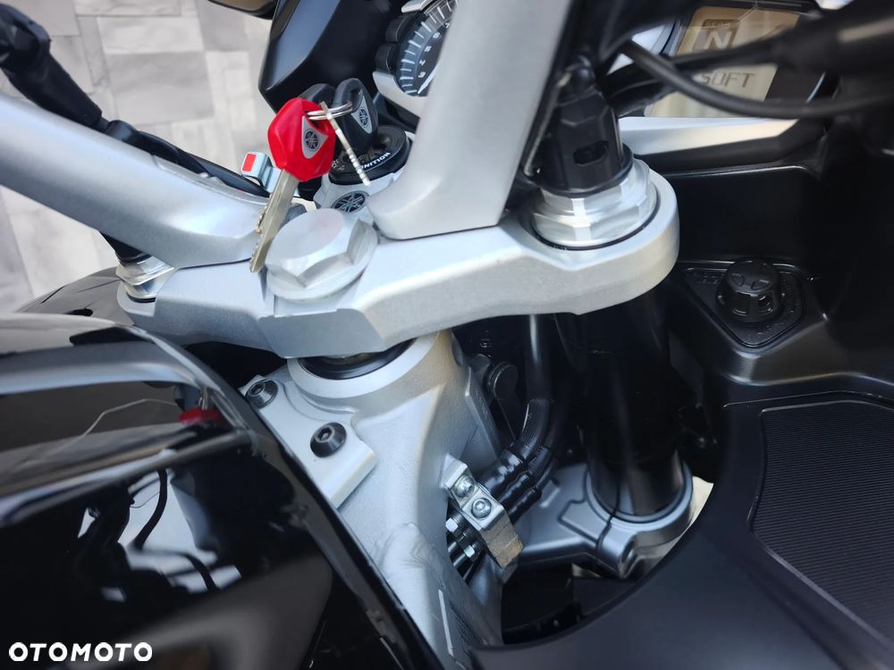 Yamaha FJR - 22