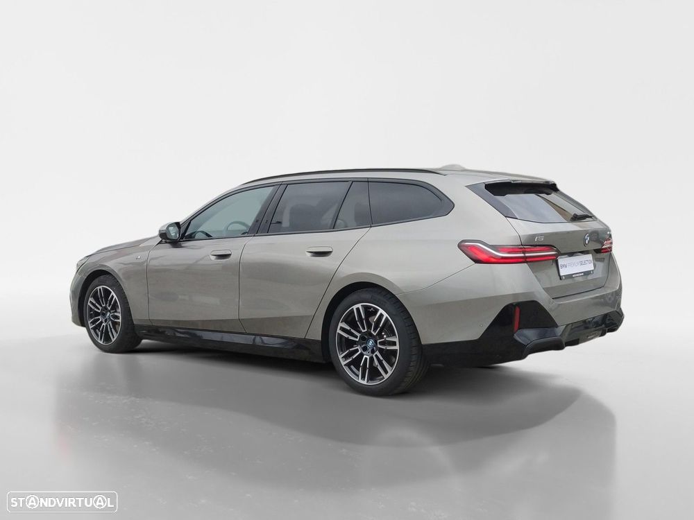 BMW i5 eDrive40 Pack Desportivo M - 3