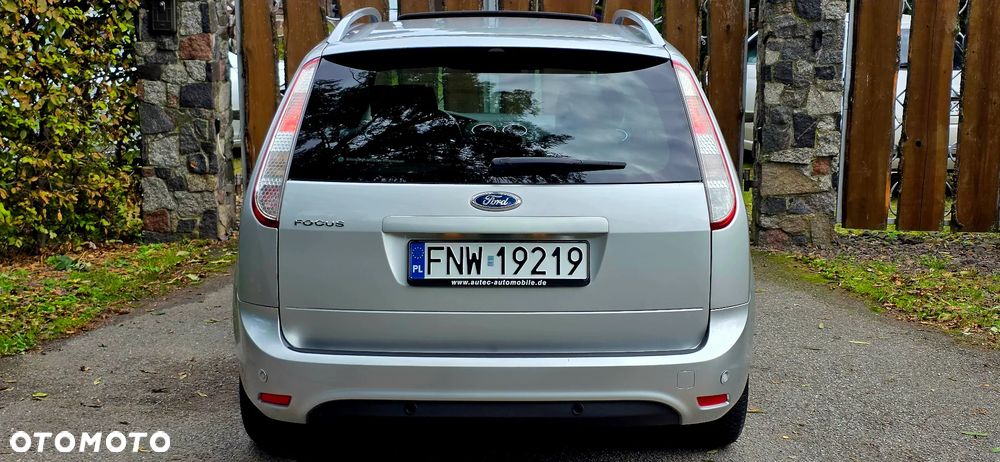 Ford Focus 2.0 TDCi DPF Titanium - 16