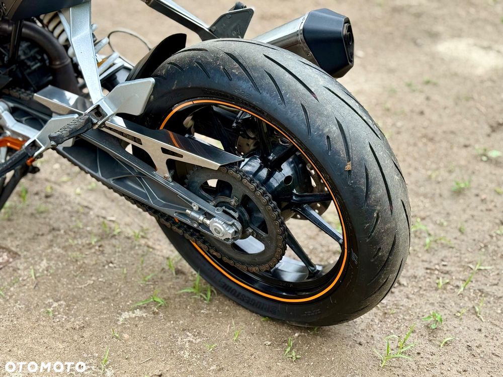 KTM Duke 125 - 12