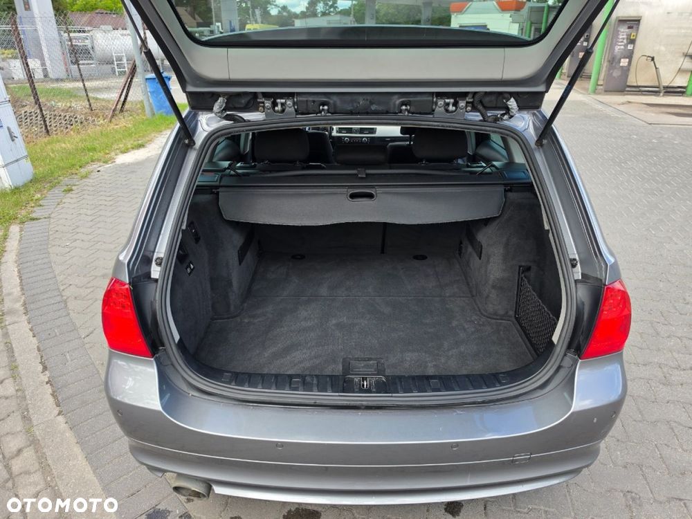 BMW Seria 3 - 28