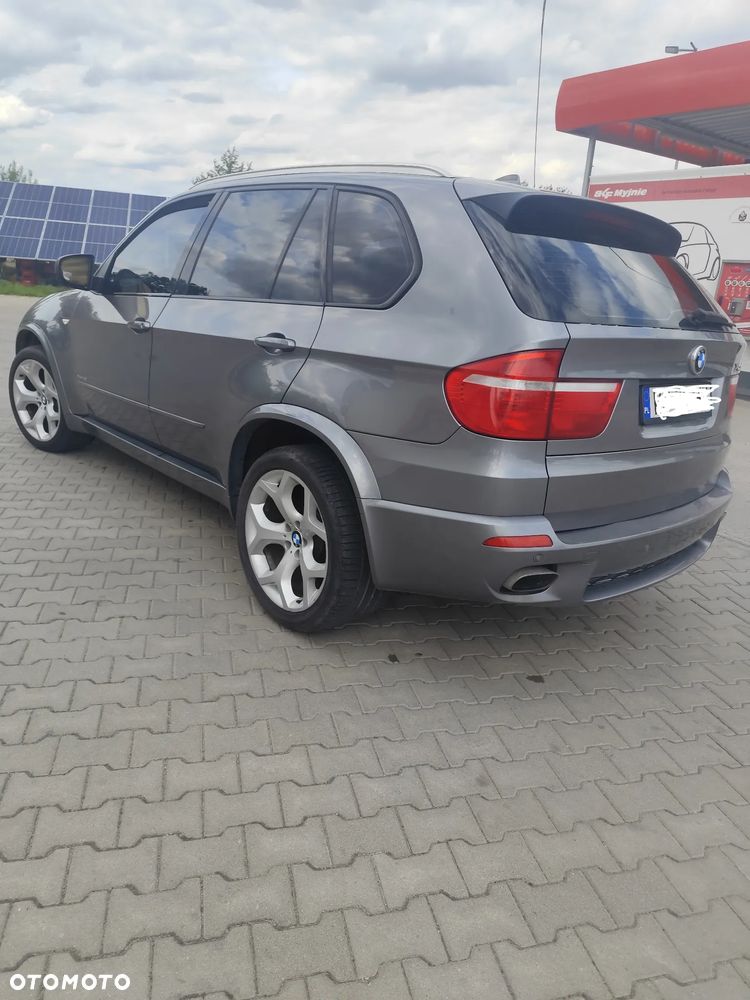 BMW X5 4.8i xDrive - 13