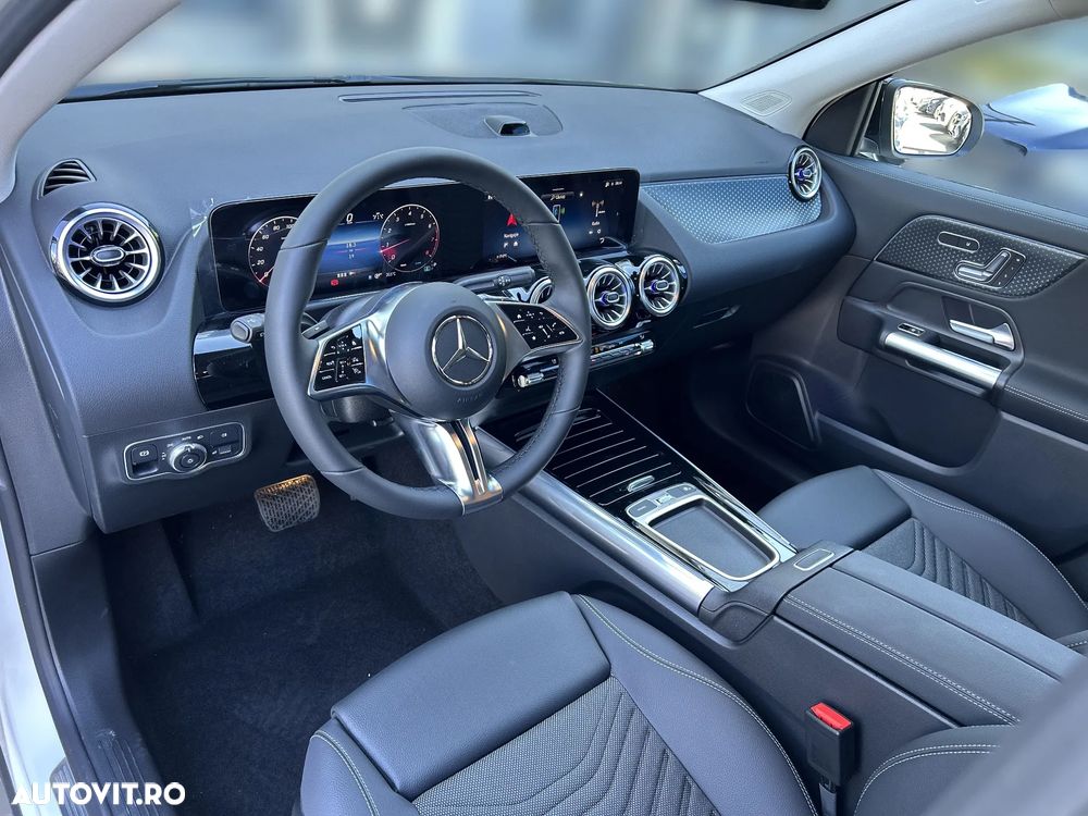 Mercedes-Benz GLA 220 4MATIC MHEV - 9
