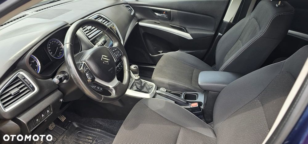 Suzuki SX4 1.9 DDiS DPF 4x4 Comfort - 9