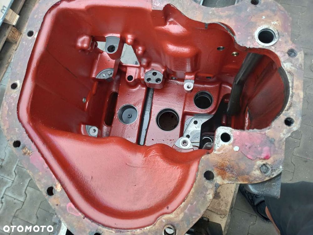Obudowa korpus skrzyni biegów 702959A03 McCormick XTX215 - 7