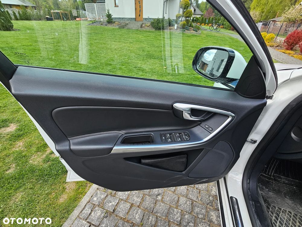 Volvo V60 - 11
