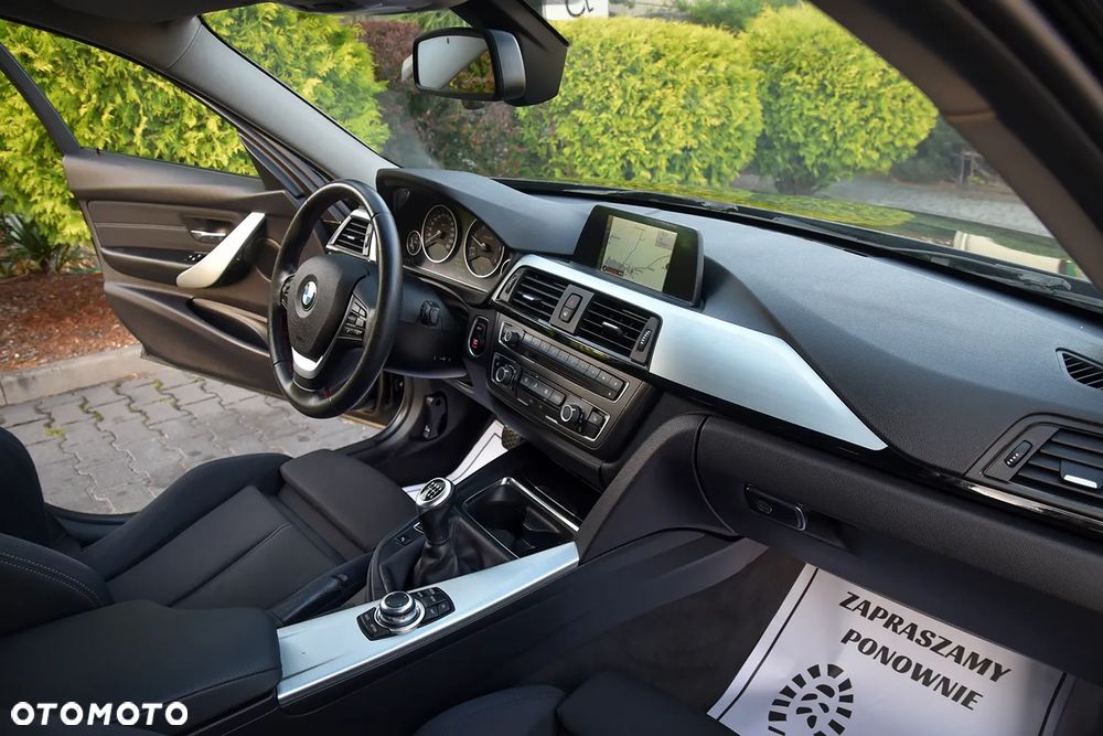 BMW Seria 3 318d Sport Line - 27