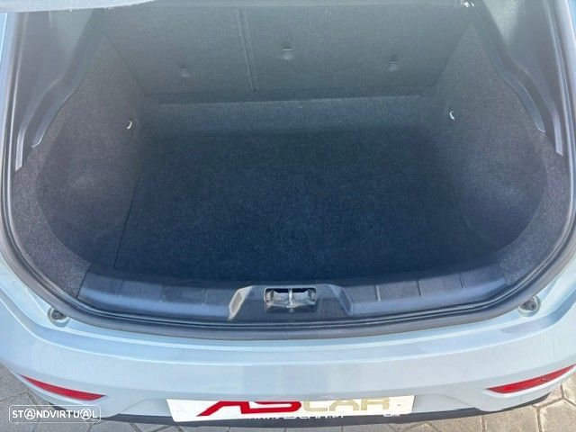 Volvo V40 D2 - 10