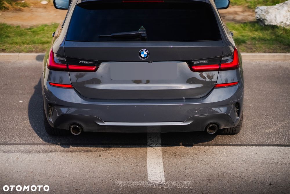 BMW Seria 3 330i Edition M Sport Shadow - 12