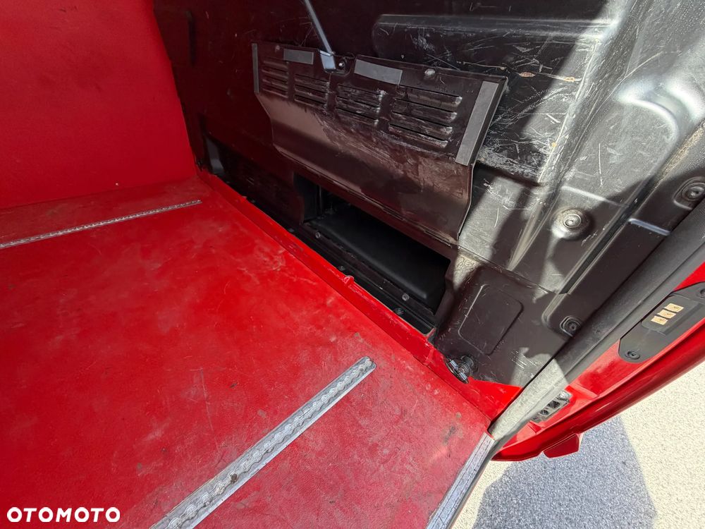 Ford TRANSIT CUSTOM - 36