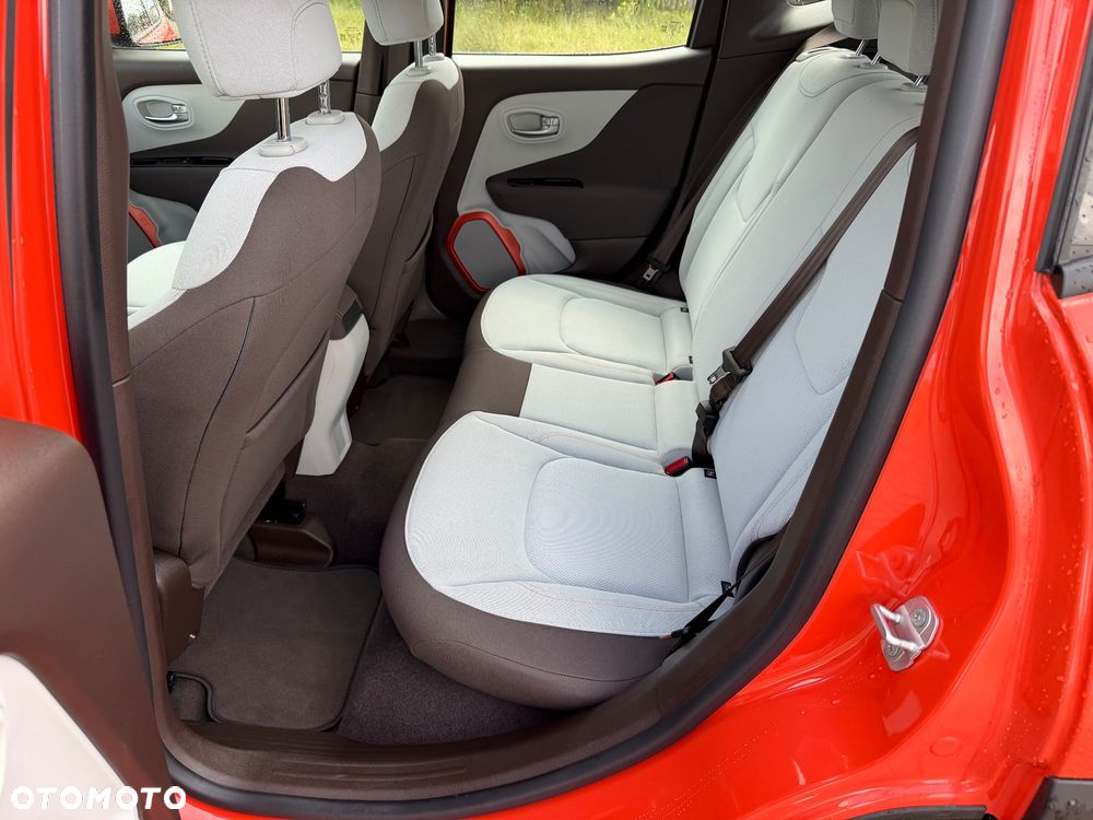 Jeep Renegade - 14
