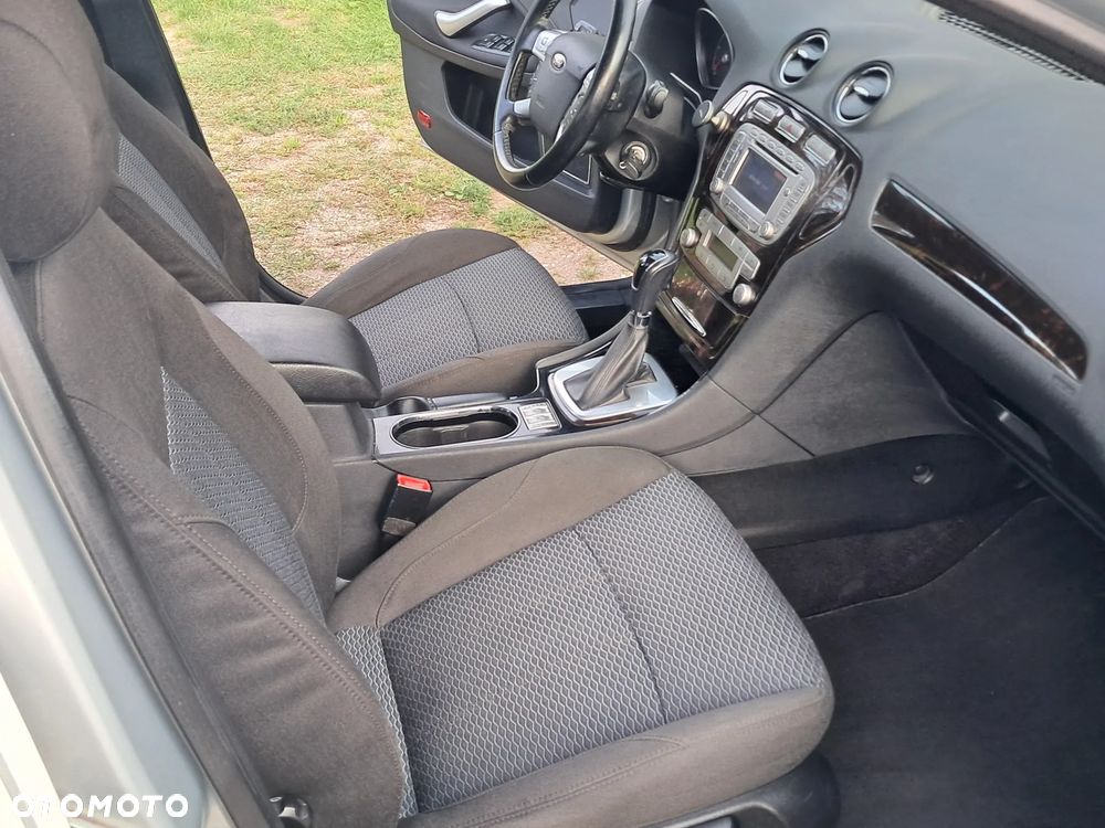 Ford Mondeo 2.0 TDCi Ghia - 7