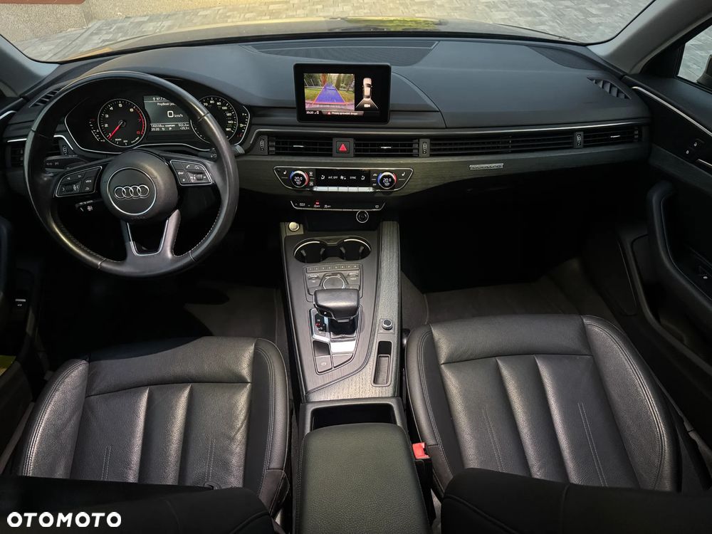 Audi A4 Limousine - 11