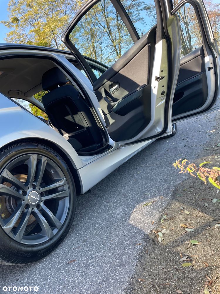 BMW Seria 3 320i - 18