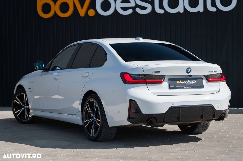 BMW Seria 3 330e xDrive Aut. M Sport - 8
