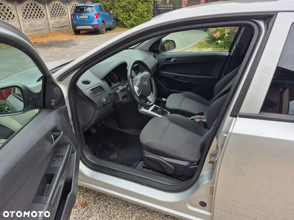 Opel Astra - 8