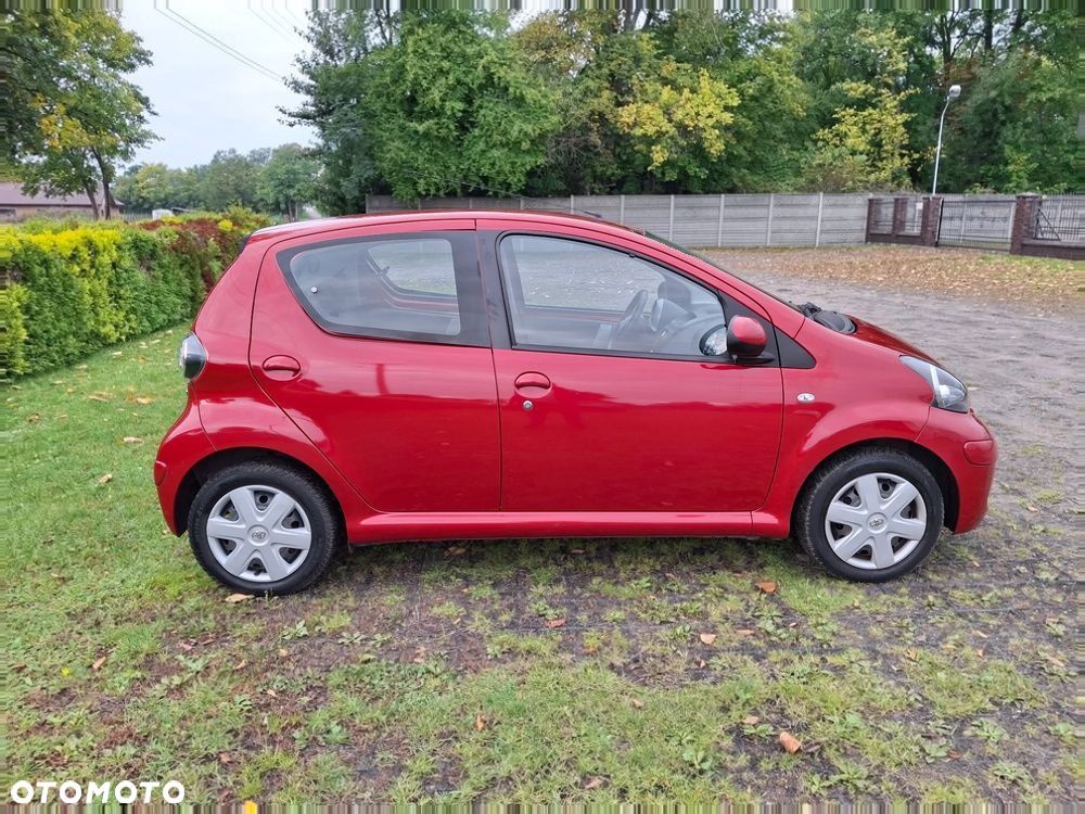 Toyota Aygo Standard - 13