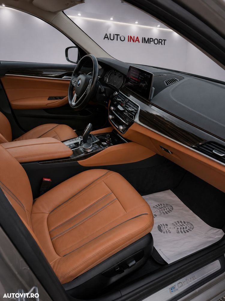 BMW Seria 5 530e Aut. Luxury Line - 7