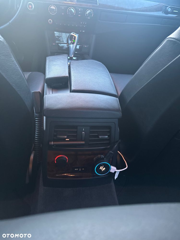 BMW Seria 5 525d Edition Sport - 10
