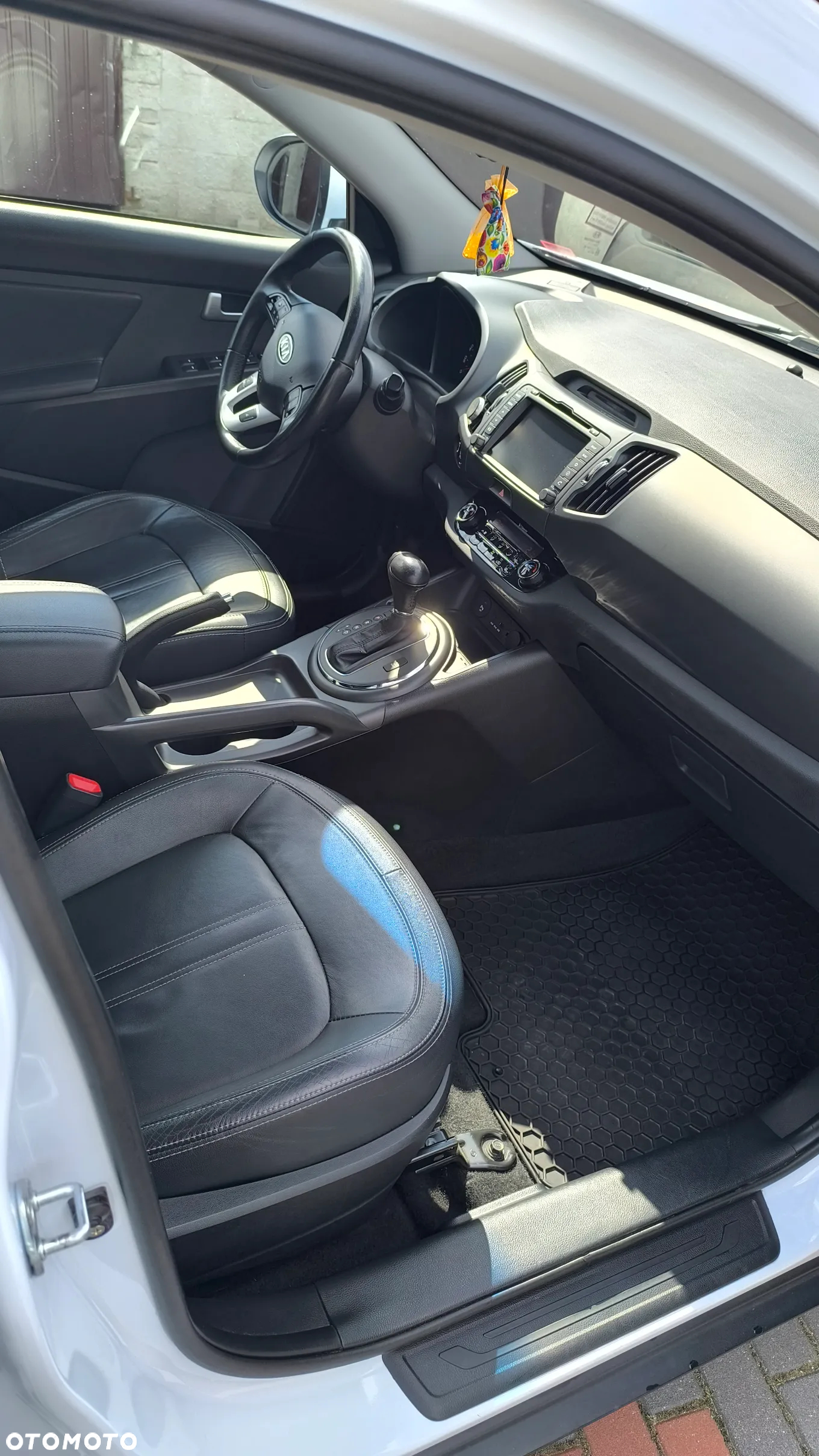 Kia Sportage - 10