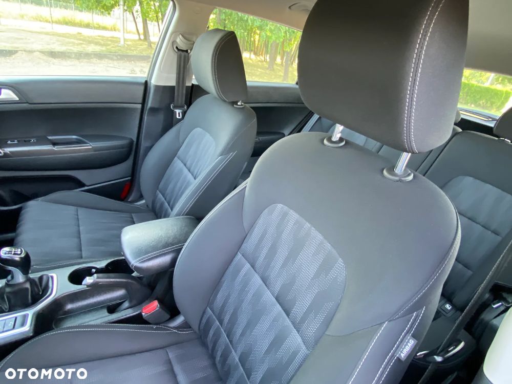Kia Sportage 1.6 GDI 2WD Dream-Team Edition - 23