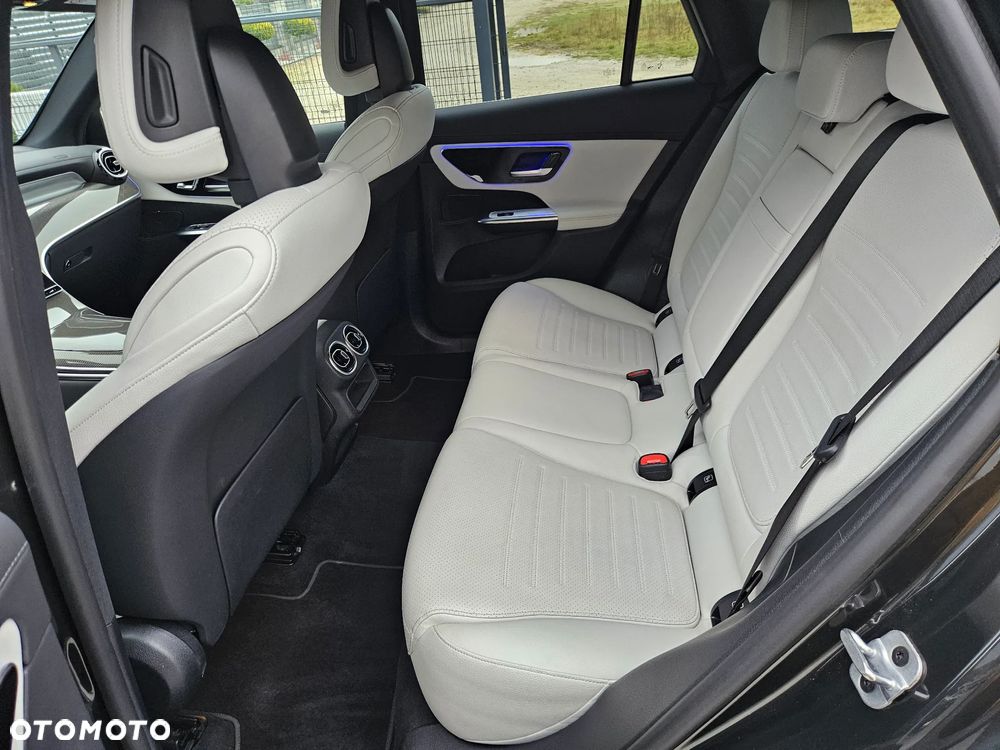 Mercedes-Benz GLC 220 d mHEV 4-Matic AMG Line - 6