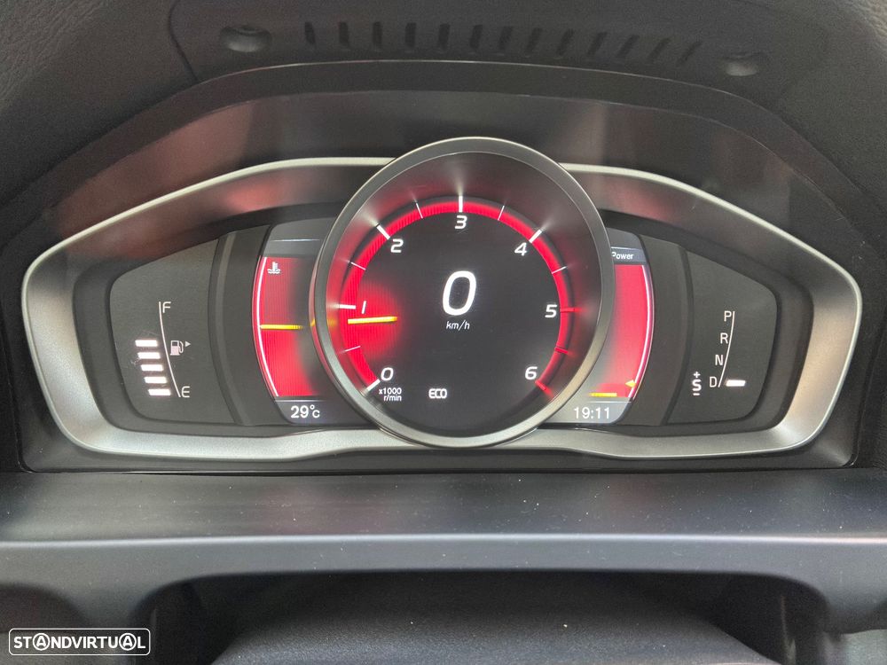 Volvo S60 2.0 D4 Momentum Geartronic - 24