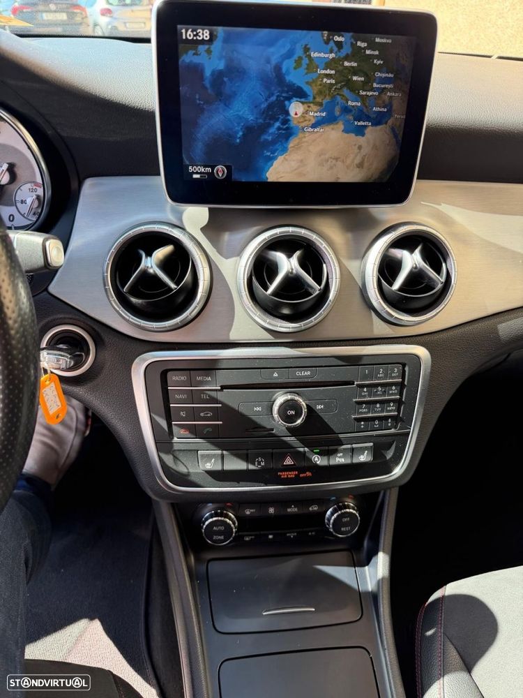 Mercedes-Benz CLA 200 d Shooting Brake AMG Line Aut. - 17