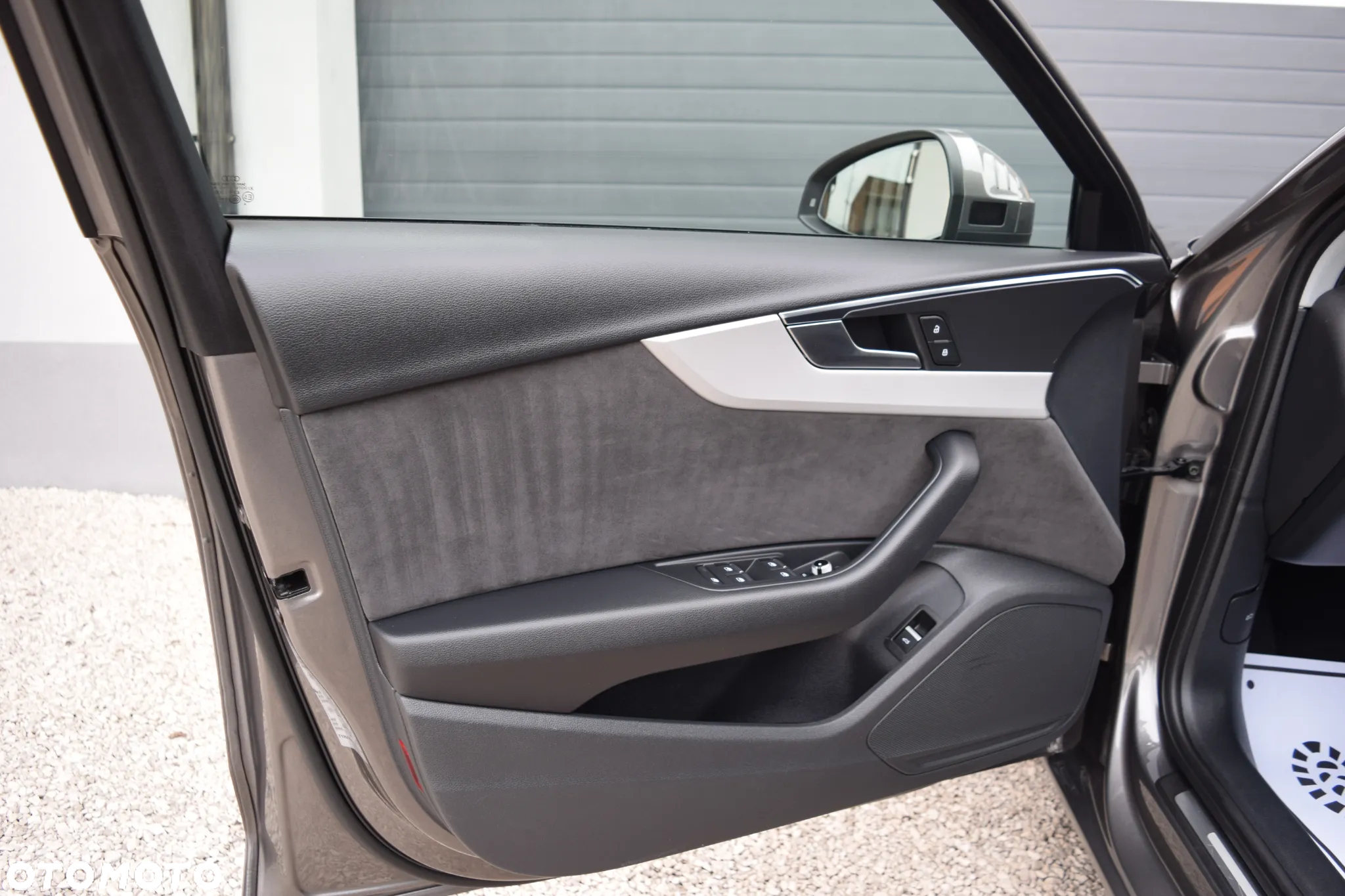 Audi A4 Avant 40 TDI quattro S tronic advanced - 17
