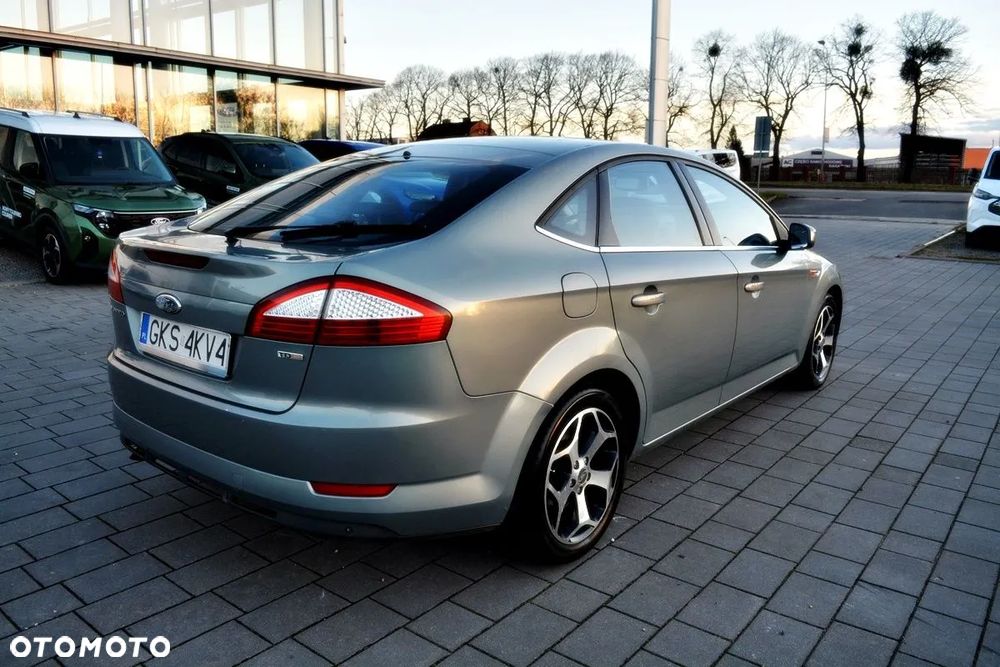 Ford Mondeo 2.0 TDCi Titanium - 18