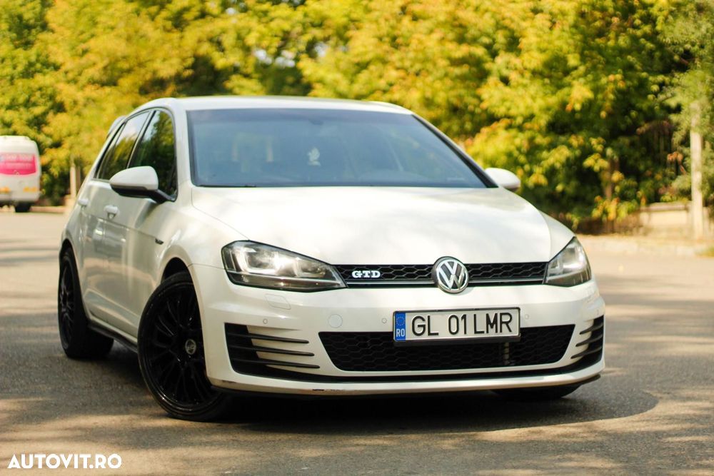 Volkswagen Golf 2.0 TDI DPF BMT DSG GTD - 5
