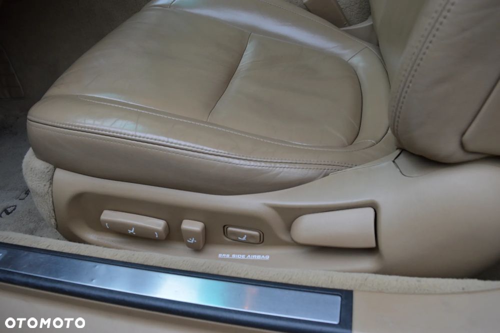 Lexus SC Comfort - 24