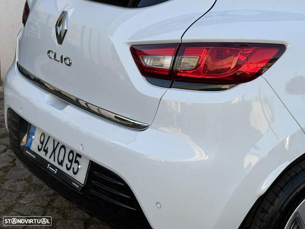Renault Clio 1.5 dCi Limited EDC - 10