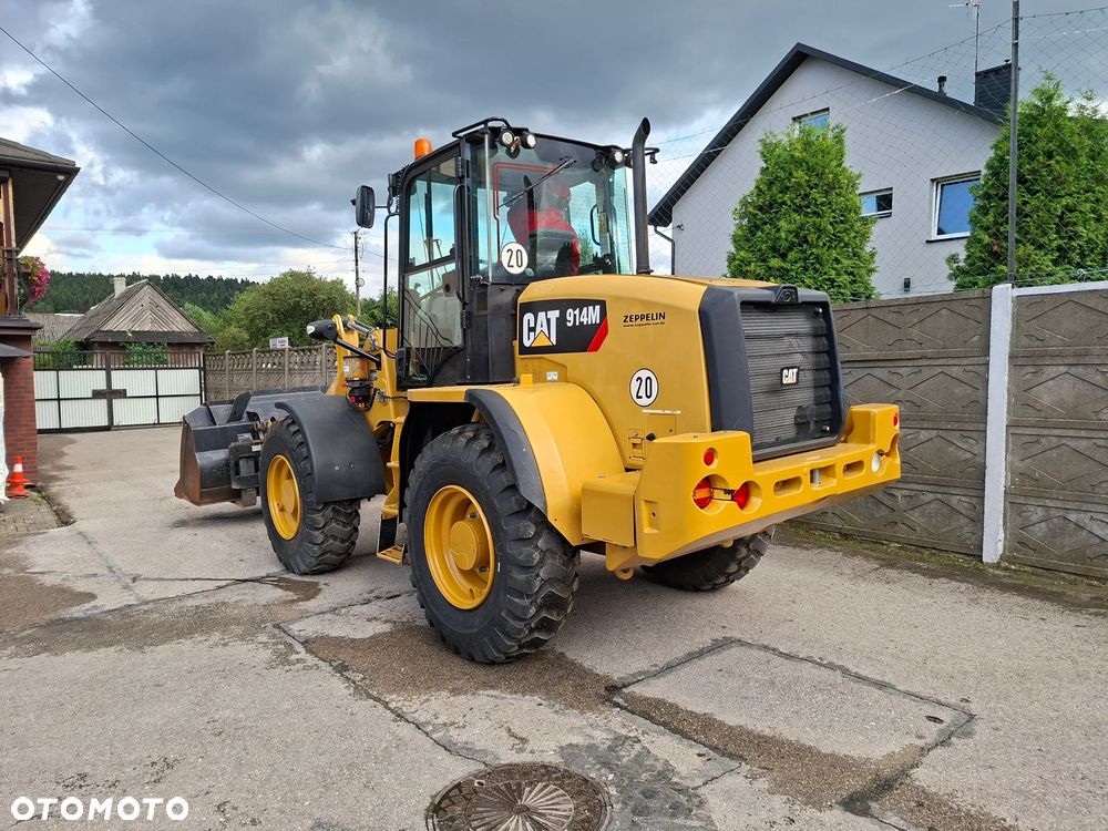 Caterpillar CAT 914 M - 4