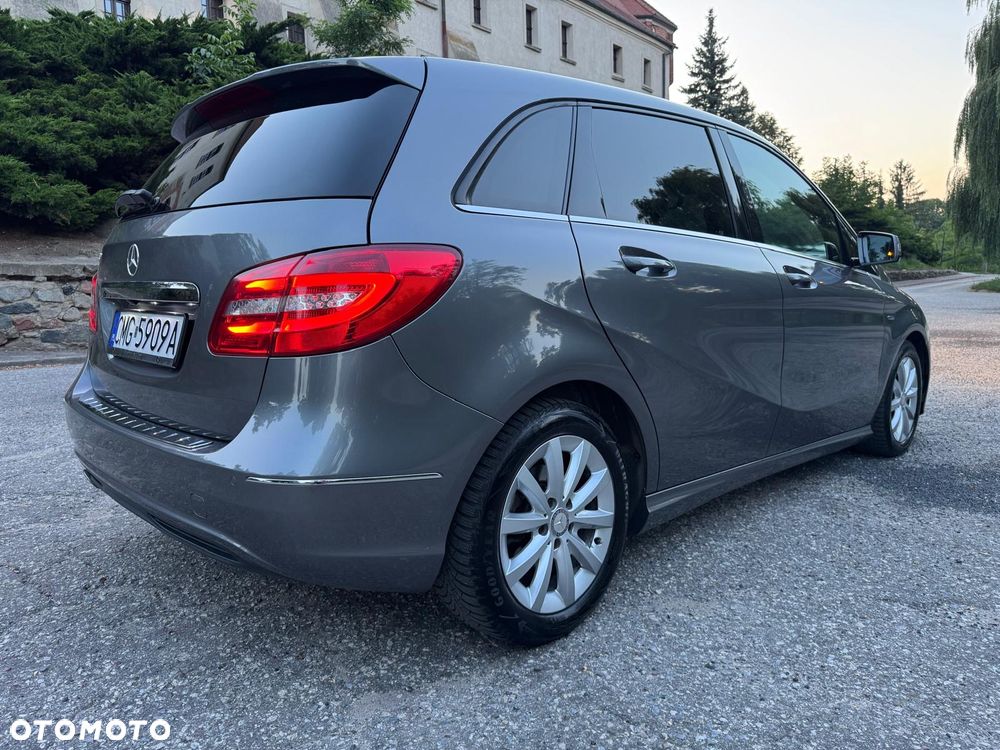 Mercedes-Benz Klasa B 180 BlueEFFICIENCY Edition - 6