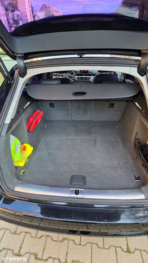 Audi A4 Avant 2.0 TDI S tronic - 13