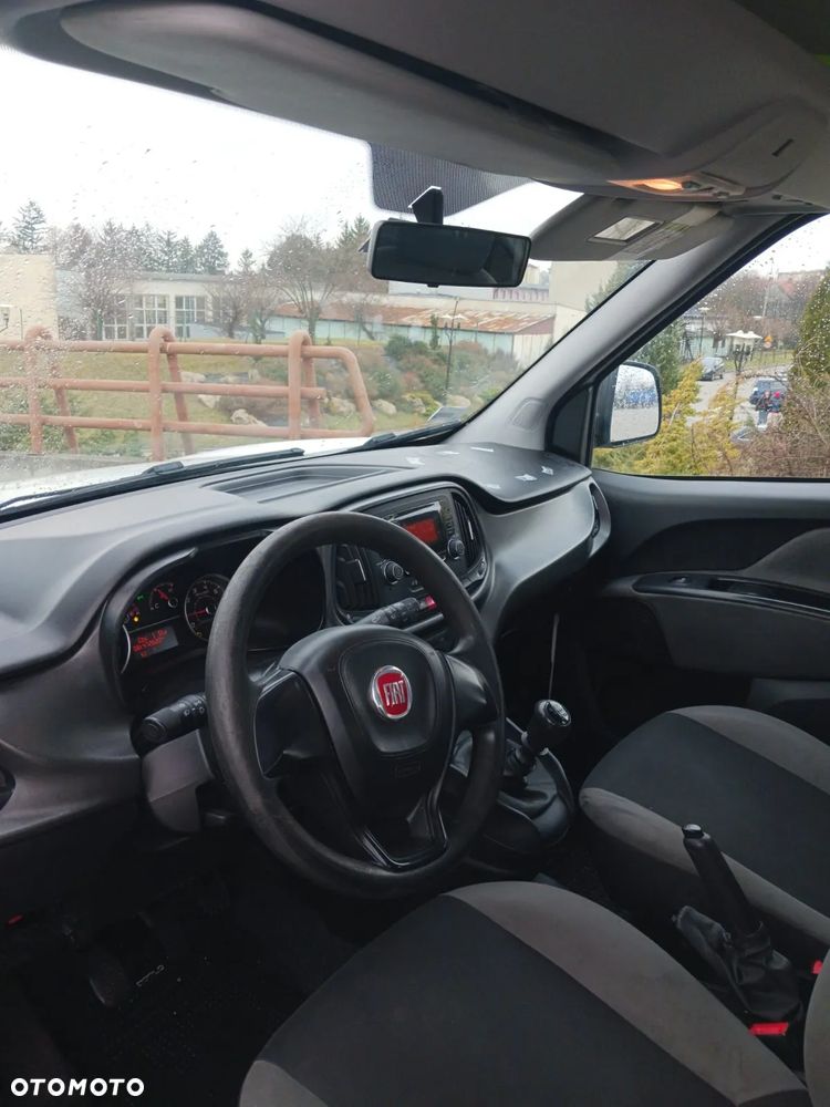 Fiat Doblo 1.4 T-Jet 16V Easy - 8