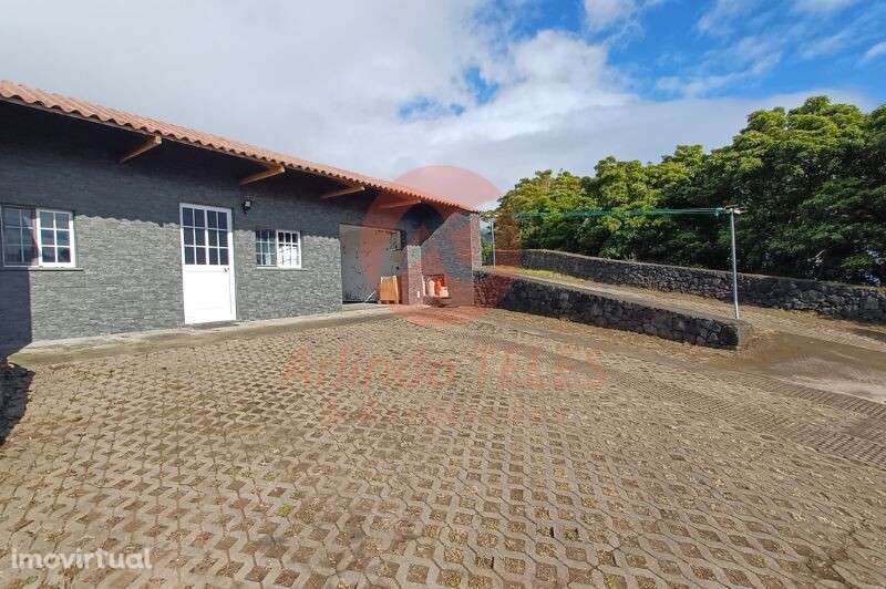 Venda Moradia - Grande imagem: 2/30