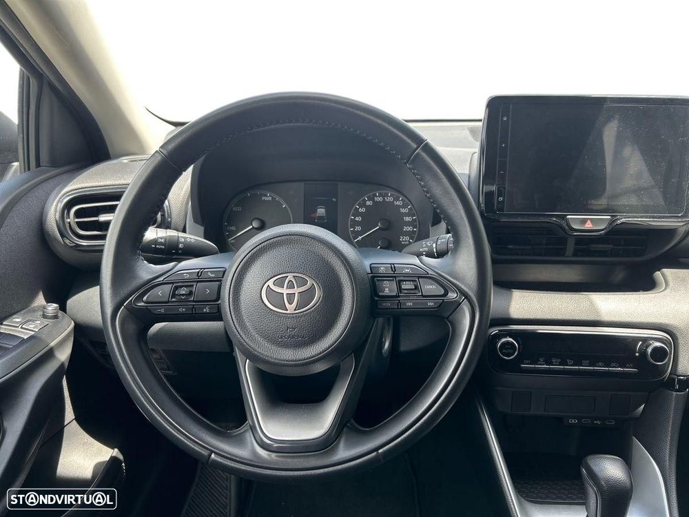 Toyota Yaris - 11