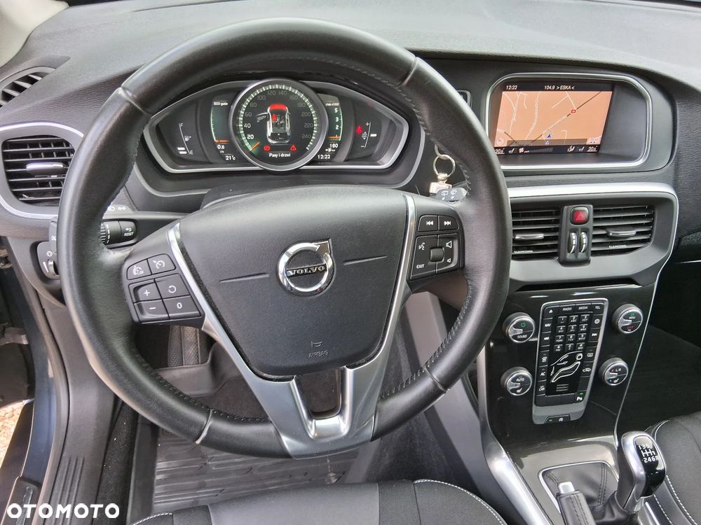 Volvo V40 D2 Inscription - 19