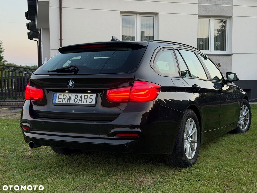 BMW Seria 3 318d - 12